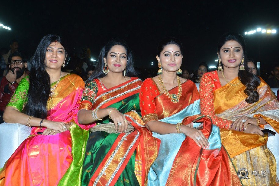 Vinaya-Vidheya-Rama-Movie-Pre-Release-Event